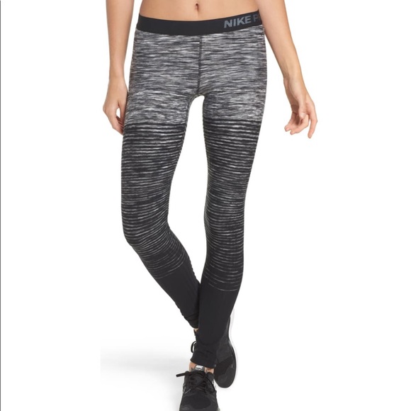 Nike pro hyperwarm training tights Clearance